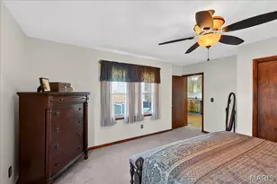 10027 Lackland Rd, Saint Louis, MO 63114 - Photo 12