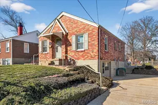 10027 Lackland Rd, Saint Louis, MO 63114 - Photo 2