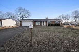 202 Meadowbrook Dr, Farmington, MO 63640 - Photo 8