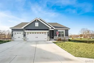 2483 Chukka Dr, Eureka, MO 63025 - Photo 2