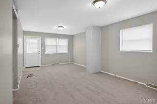 10828 Glen Garry Rd, Saint Louis, MO 63137 - Photo 10