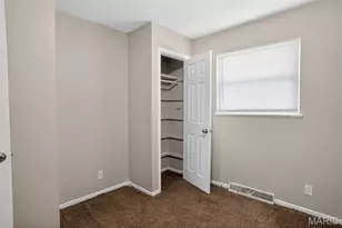 10828 Glen Garry Rd, Saint Louis, MO 63137 - Photo 22