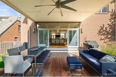 7526 Washington Avenue, University City, MO 63130 - Photo 10