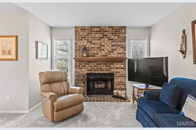 951 Riverwood Place Drive, Florissant, MO 63031 - Photo 4