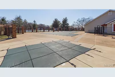 951 Riverwood Place Drive, Florissant, MO 63031 - Photo 40