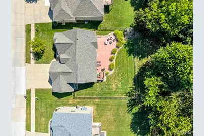 223 Victoria Park Avenue, Wentzville, MO 63385 - Photo 44