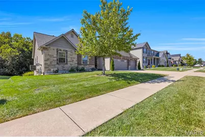 223 Victoria Park Avenue, Wentzville, MO 63385 - Photo 48