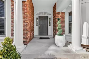 9 Picardy Hill Dr, Chesterfield, MO 63017 - Photo 4