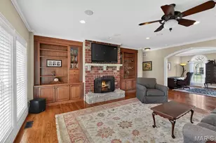 1449 Fairbrook Dr, Des Peres, MO 63131 - Photo 18