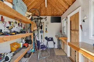 1449 Fairbrook Dr, Des Peres, MO 63131 - Photo 44