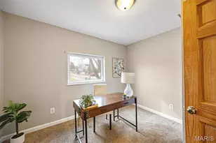 8965 Argyle Ave, Overland, MO 63114 - Photo 6