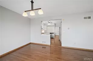13721 La Conte Ct, Saint Louis, MO 63128 - Photo 10