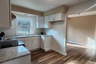 8419 Falmouth Dr, Saint Louis, MO 63121 - Photo 8