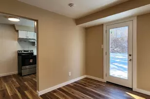 8419 Falmouth Dr, Saint Louis, MO 63121 - Photo 6