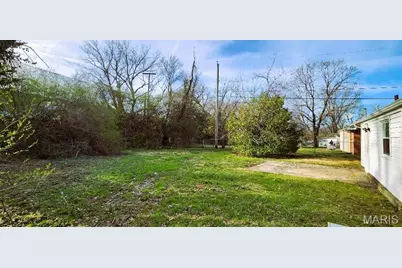 8419 Falmouth Drive, Saint Louis, MO 63121 - Photo 28
