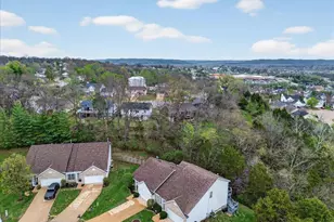 1200 Hunters Chase Dr, Eureka, MO 63025 - Photo 38