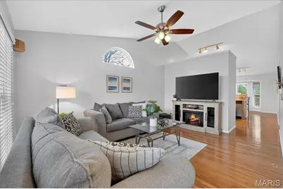 1200 Hunters Chase Drive, Eureka, MO 63025 - Photo 8