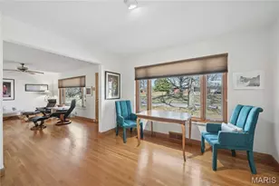 838 Middleboro Dr, Saint Louis, MO 63125 - Photo 8