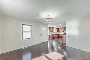 2686 Creve Coeur Mill Rd, Maryland Heights, MO 63043 - Photo 4