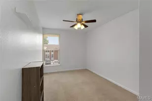 1943 Greenpoint Dr, Kirkwood, MO 63122 - Photo 10