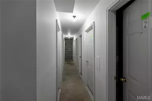 1943 Greenpoint Dr, Kirkwood, MO 63122 - Photo 14