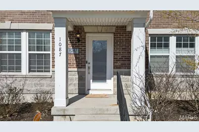 1087 E Linden Avenue, Saint Louis, MO 63117 - Photo 2