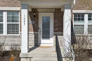 1087 E Linden Ave, Saint Louis, MO 63117 - Photo 2
