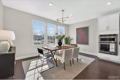 1087 E Linden Avenue, Saint Louis, MO 63117 - Photo 8