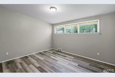 9614 Winkler Drive, Saint Louis, MO 63136 - Photo 12