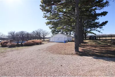 576 Landon Road, Bourbon, MO 65441 - Photo 18