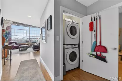 4100 Forest Park Avenue #307, Saint Louis, MO 63108 - Photo 32