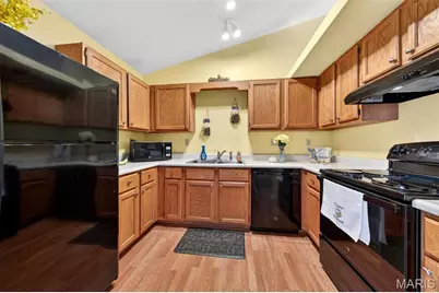 681 Ballantrae Drive, Wentzville, MO 63385 - Photo 12