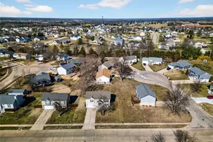 681 Ballantrae Dr, Wentzville, MO 63385 - Photo 36