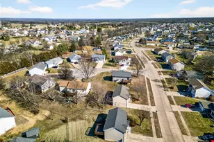 681 Ballantrae Dr, Wentzville, MO 63385 - Photo 38