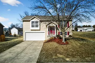 681 Ballantrae Dr, Wentzville, MO 63385 - Photo 1