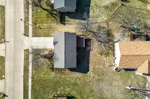 681 Ballantrae Dr, Wentzville, MO 63385 - Photo 34