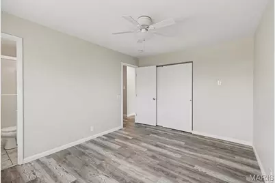 2855 Devonshire Drive, Florissant, MO 63033 - Photo 6