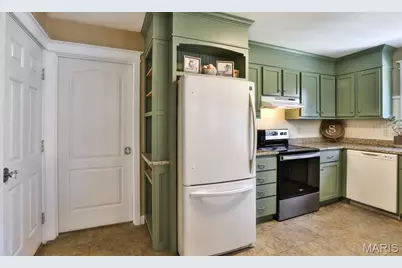 548 Crown Passage Drive, Saint Charles, MO 63303 - Photo 12