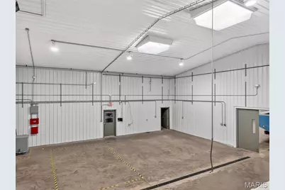 1834 W Outer Highway 61, Moscow Mills, MO 63362 - Photo 50