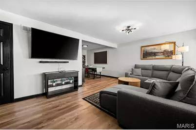 6321 Sheppard Drive, Affton, MO 63123 - Photo 6