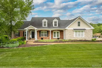 102 Seabrook Court, Chesterfield, MO 63017 - Photo 1