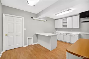 202 Fick Farm Rd, Chesterfield, MO 63005 - Photo 38