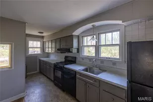 9112 Watsonia Ct, Olivette, MO 63132 - Photo 8