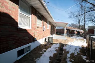 9448 Ardmore Dr, Bellefontaine Neighbors, MO 63137 - Photo 28