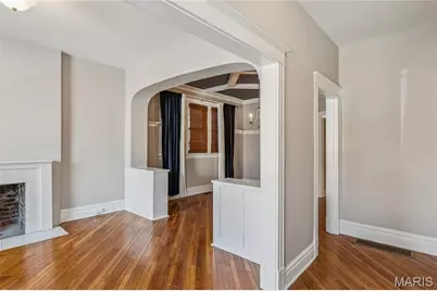 4118 Russell Boulevard, Saint Louis, MO 63110 - Photo 6