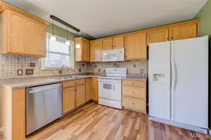 449 Fawn Run Dr, Troy, MO 63379 - Photo 14