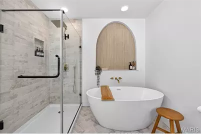 1388 Wakeshire Terrace, Ballwin, MO 63011 - Photo 34