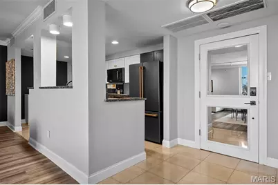 200 S Brentwood Boulevard #2C, Clayton, MO 63105 - Photo 2