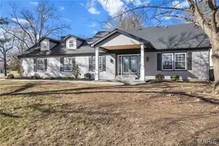 295 Ridge Trail Dr, Chesterfield, MO 63017 - Photo 2