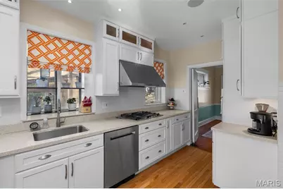 7330 Kingsbury Boulevard, Saint Louis, MO 63130 - Photo 10